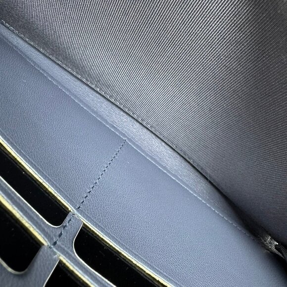 CHANEL Leather Wallet 685-082125 - Picture 10 of 10